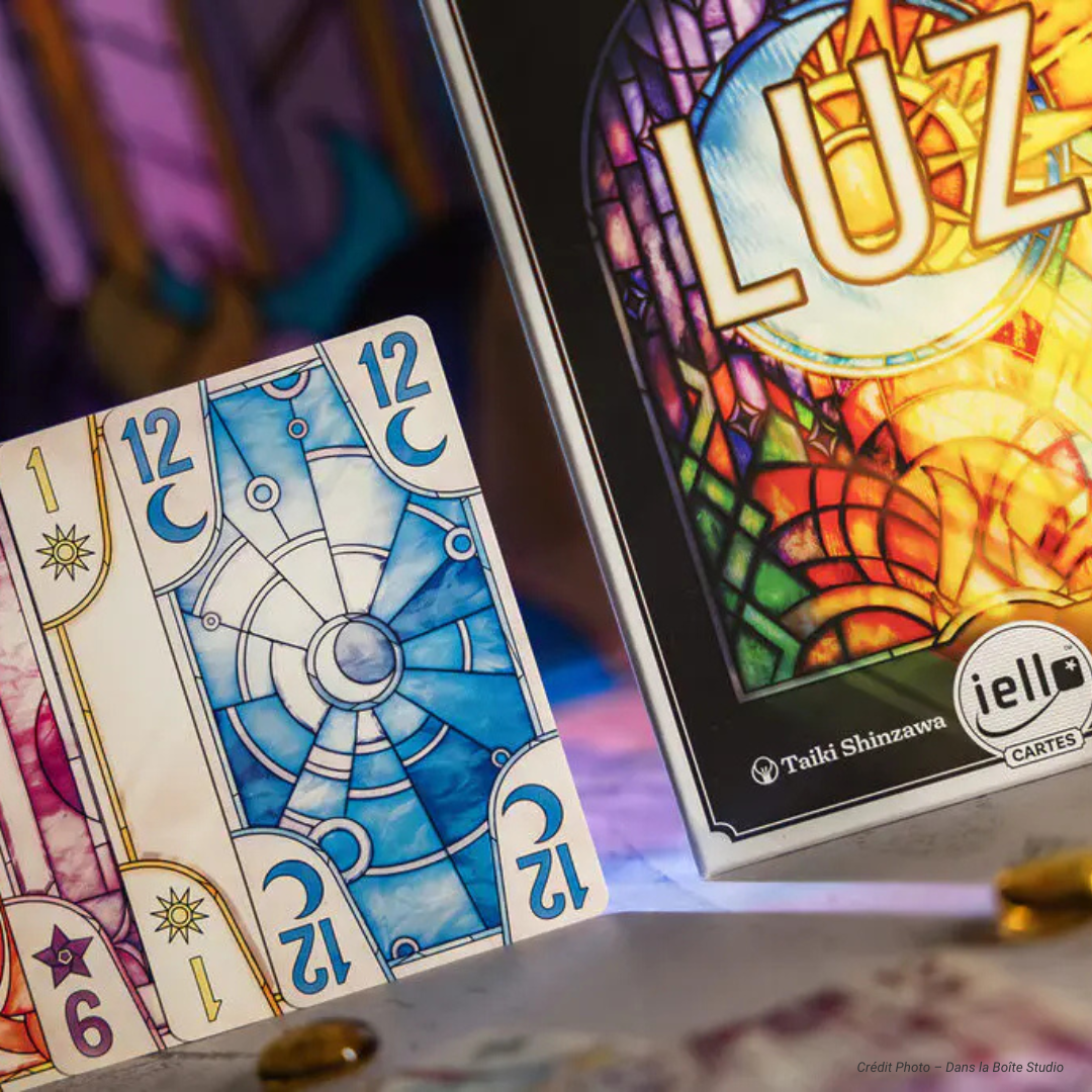 3 Luz : Un jeu de plis de déduction et de stratégie captivant ✨
